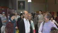 悉尼艺术家赞叹神韵歌舞来自天外