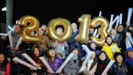 32万港人维港观烟火 喜迎2013