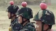 漠视生命 共军练靶士兵头顶苹果练射击（视频）