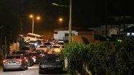 马国警兵分5路 大阵仗漏夜搜索纳吉布住处