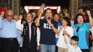 自責丟掉政權 馬英九一天排7場掃街輔選贖罪