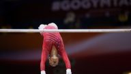 美国体操女队世锦赛4连冠 两位中国弃儿是功臣