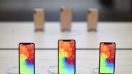 苹果iPhoneXR降价促销  鸿海年底前裁10万人