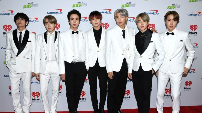BTS登告示牌HOT 100榜冠軍 韓國歌手第一人