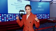 黎姿携三个女儿行山 粉丝意外聚焦一双波鞋