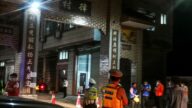 港媒：中共严控东航空难家属 3人监视一个家庭