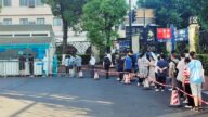 上海疫情反弹 12区普筛3天2检 网友开始囤货