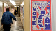 宾州摇摆县选票纸不足延迟投票 选民沮丧