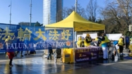 法輪功學員日內瓦聯合國講真相 民眾支持