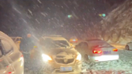 青海突降暴雪 游客穿背心滞留40小时（视频）