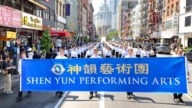 组图：神韵艺术家纽约游行 谴责中共跨国镇压（视频）
