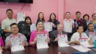 紐約開學日在即 市議員莊文怡舉辦返校送書包