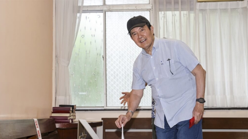 馬英九赴中驚傳大鬧宴會 晤中共高層時險出事